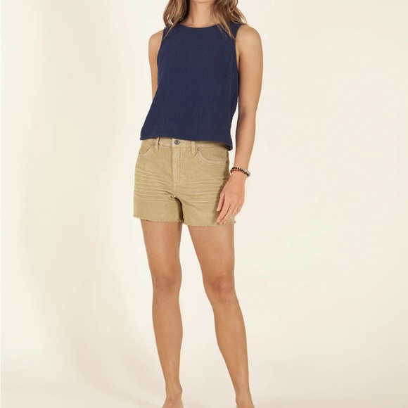 Pair of Carve Designs Corduroy Shorts Relaxed Fit Summer Essential - Picture 1 of 5